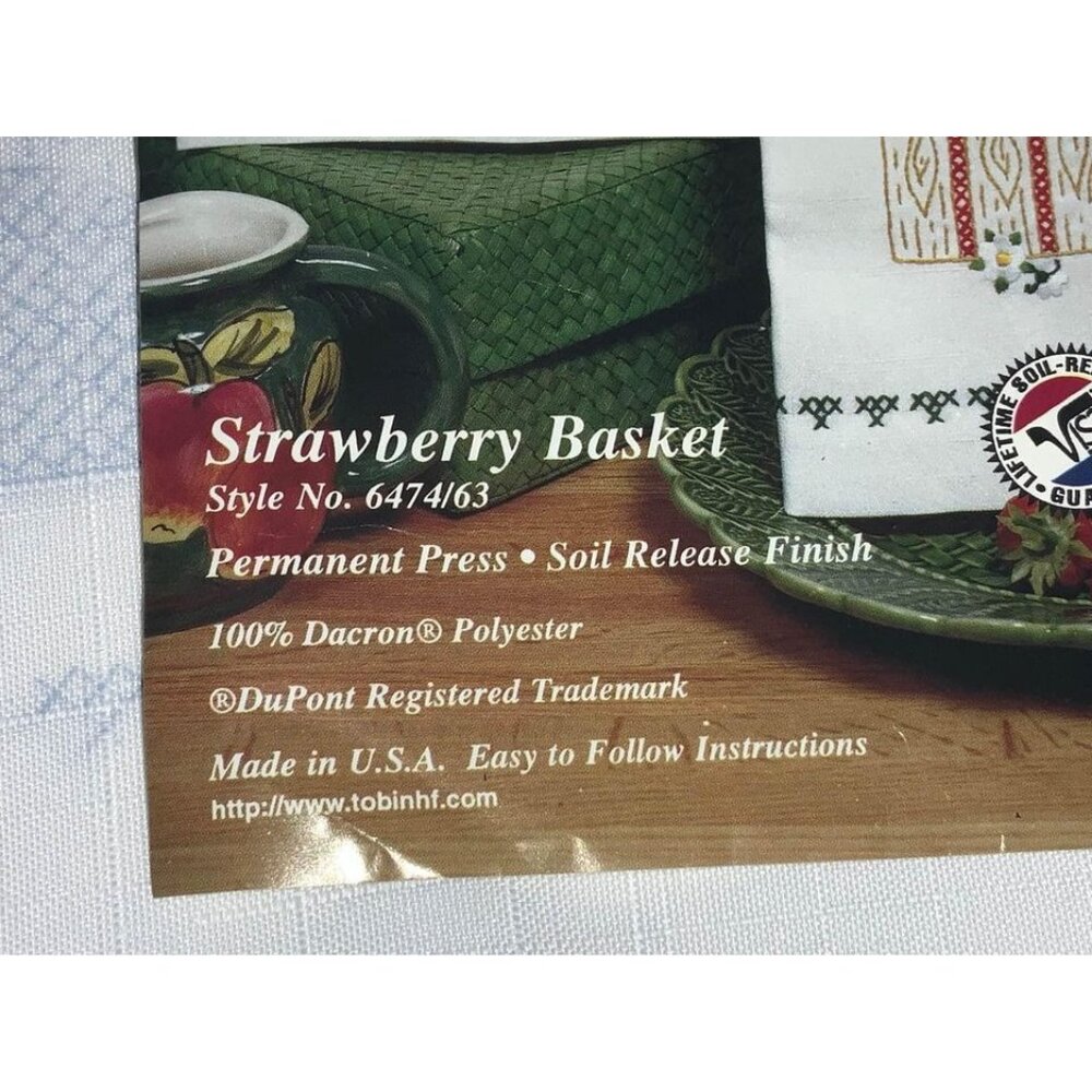 Stamped Linen Kit with Floss Makes 2 Kitchen Towels - Picture 5 of 7